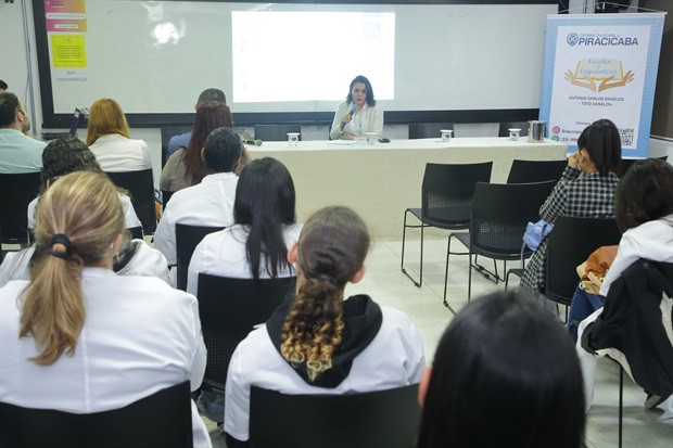 Palestra “Prevenção do Câncer de Cabeça e Pescoço" foi realizada nesta segunda-feira pela Escola do Legislativo