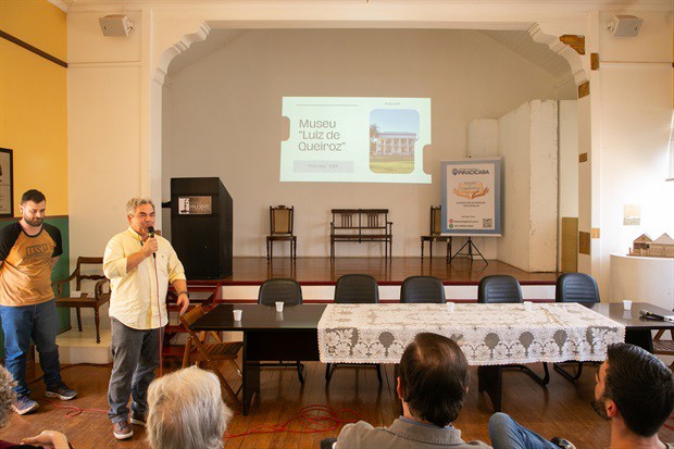 Salvaguarda de documentos históricos da cidade gera debate em evento