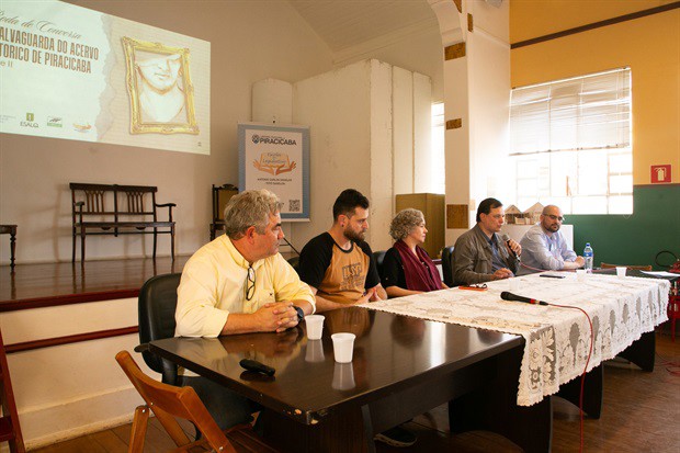 Salvaguarda de documentos históricos da cidade gera debate em evento