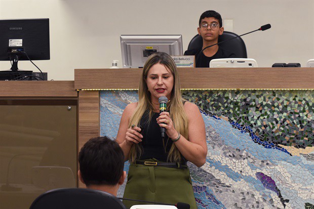 Alunos da Escola 'Elias de Mello Ayres' visitam a Câmara