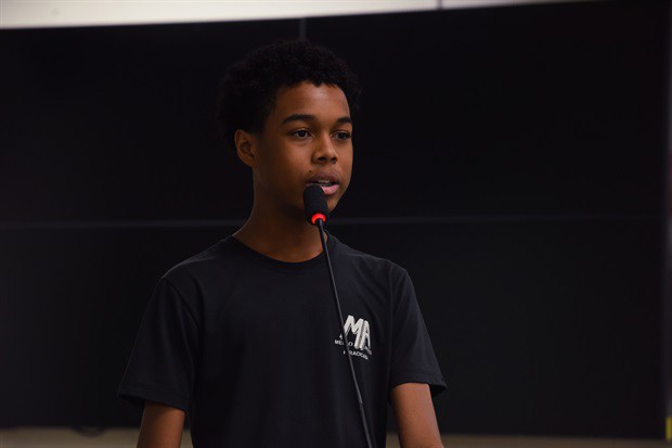 Alunos da Escola 'Elias de Mello Ayres' visitam a Câmara