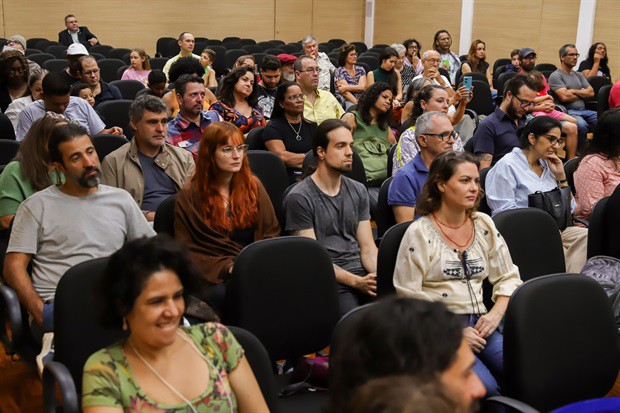 Evento homenageou pessoas e entidades de notória atuação profissional ou científica na área da Agroecologia