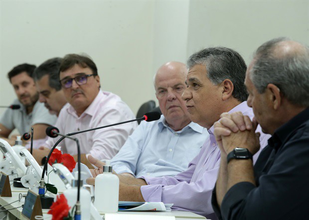 Audiência pública foi realizada na noite desta quarta-feira (23), no Plenário "Franscisco Antonio Coelho"