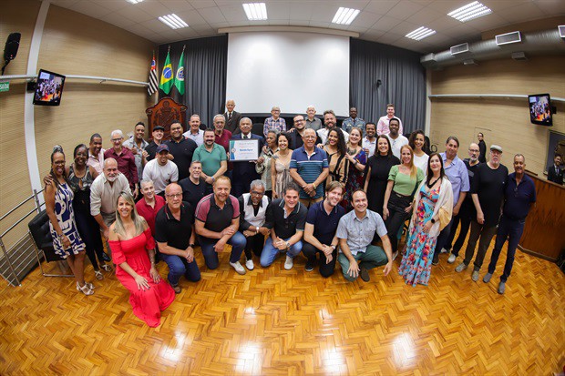 Criador da banda Opus recebe o Título de Cidadão Piracicabano