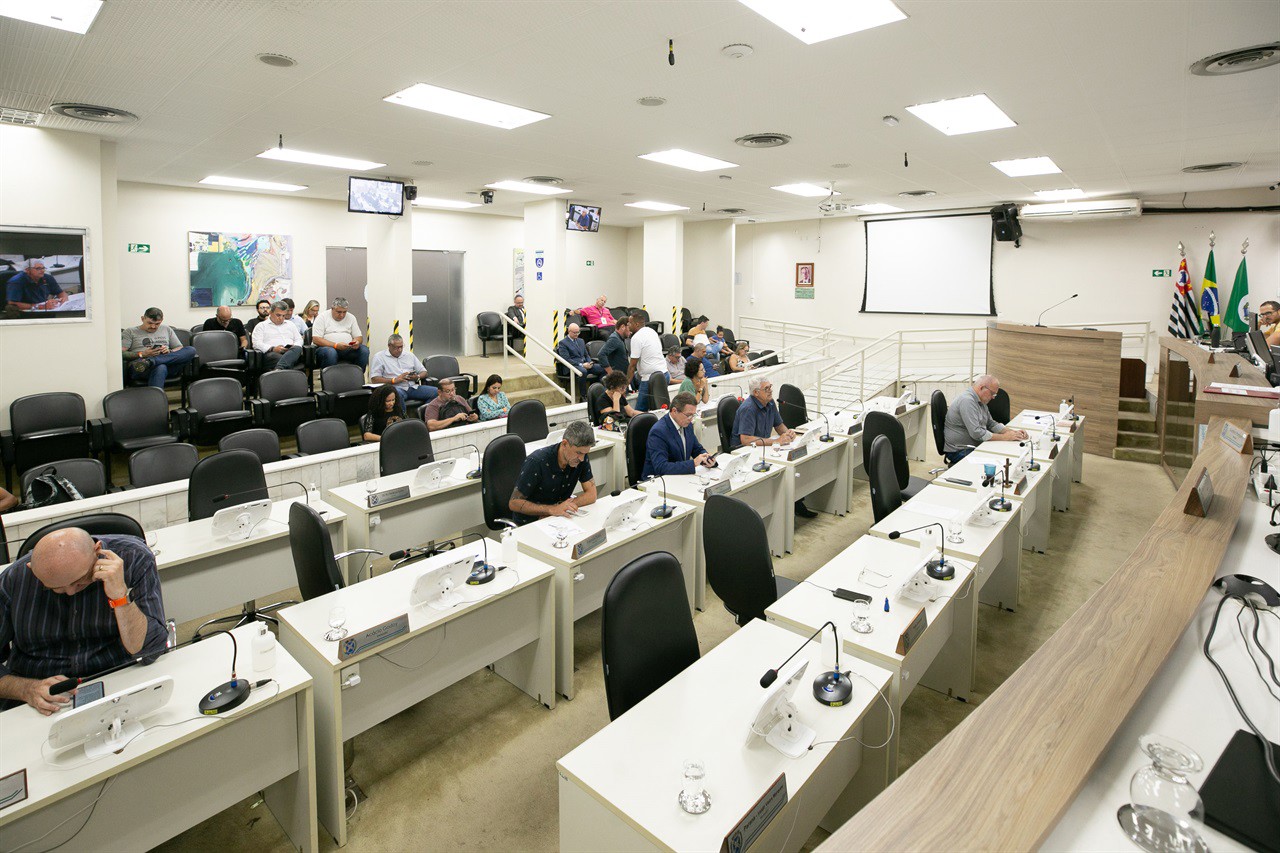 Requerimentos foram votados na 76° Reunião Ordinária, nesta segunda-feira (9)