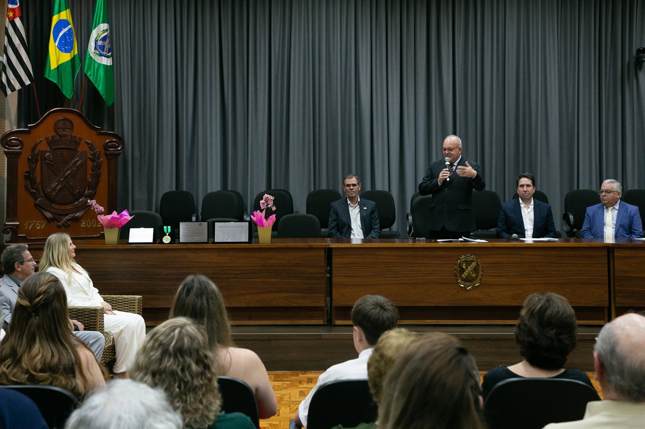 Medalha de mérito destaca empresa referencial na América Latina