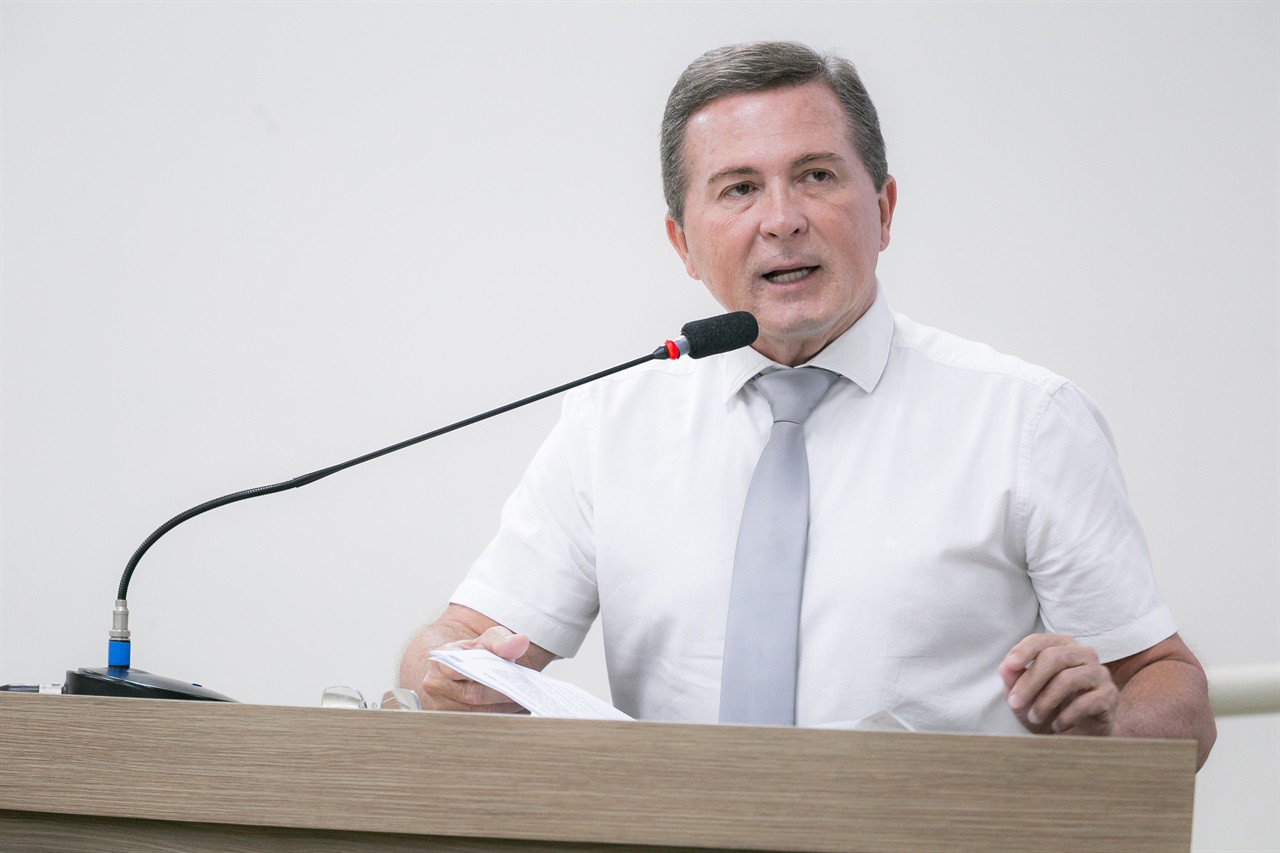 Vereador Laércio Trevisan Jr. (PL) ocupou a tribuna da Câmara nesta segunda-feira (24)