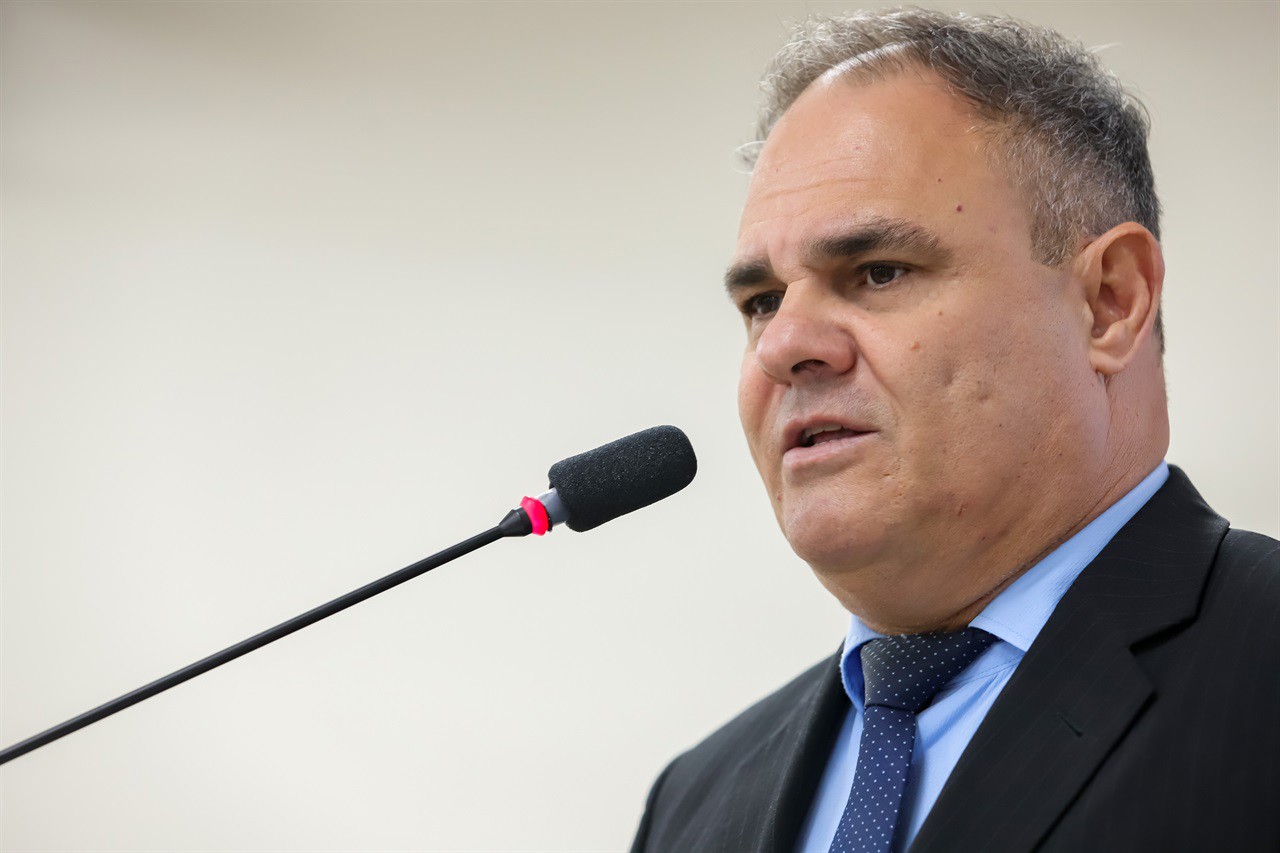 Josef Borges na Tribuna da 9ª Reunião Ordinária, realizada na noite desta quinta-feira (6)