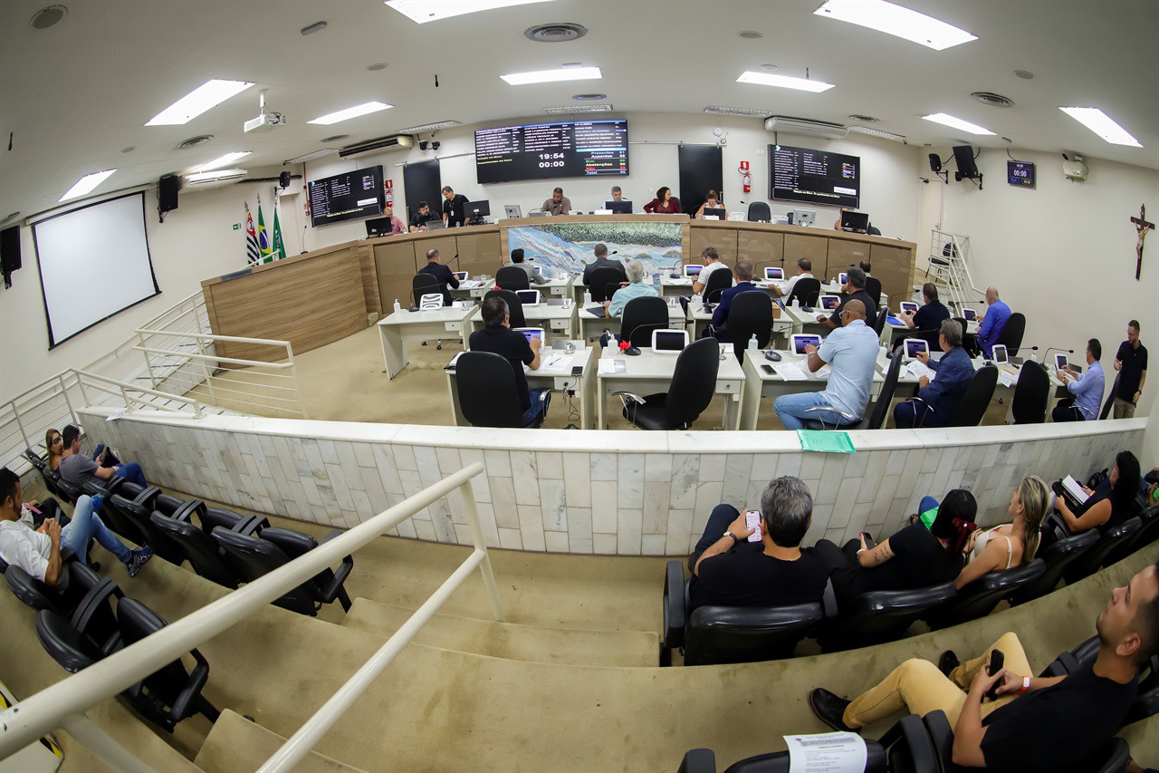 Dezessete proposituras foram aprovadas na reunião ordinária desta quinta-feira