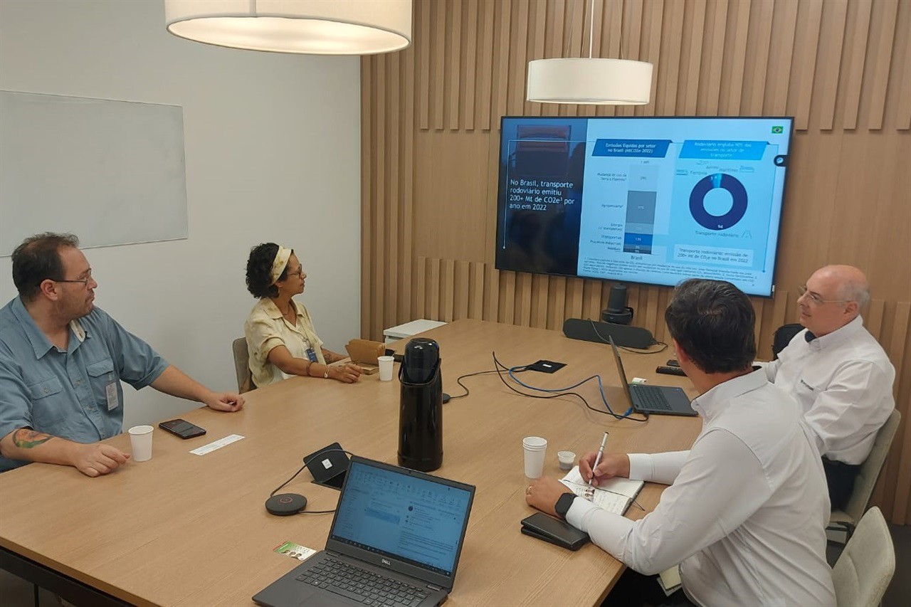 Vereadora conhece ações sustentáveis de multinacional 