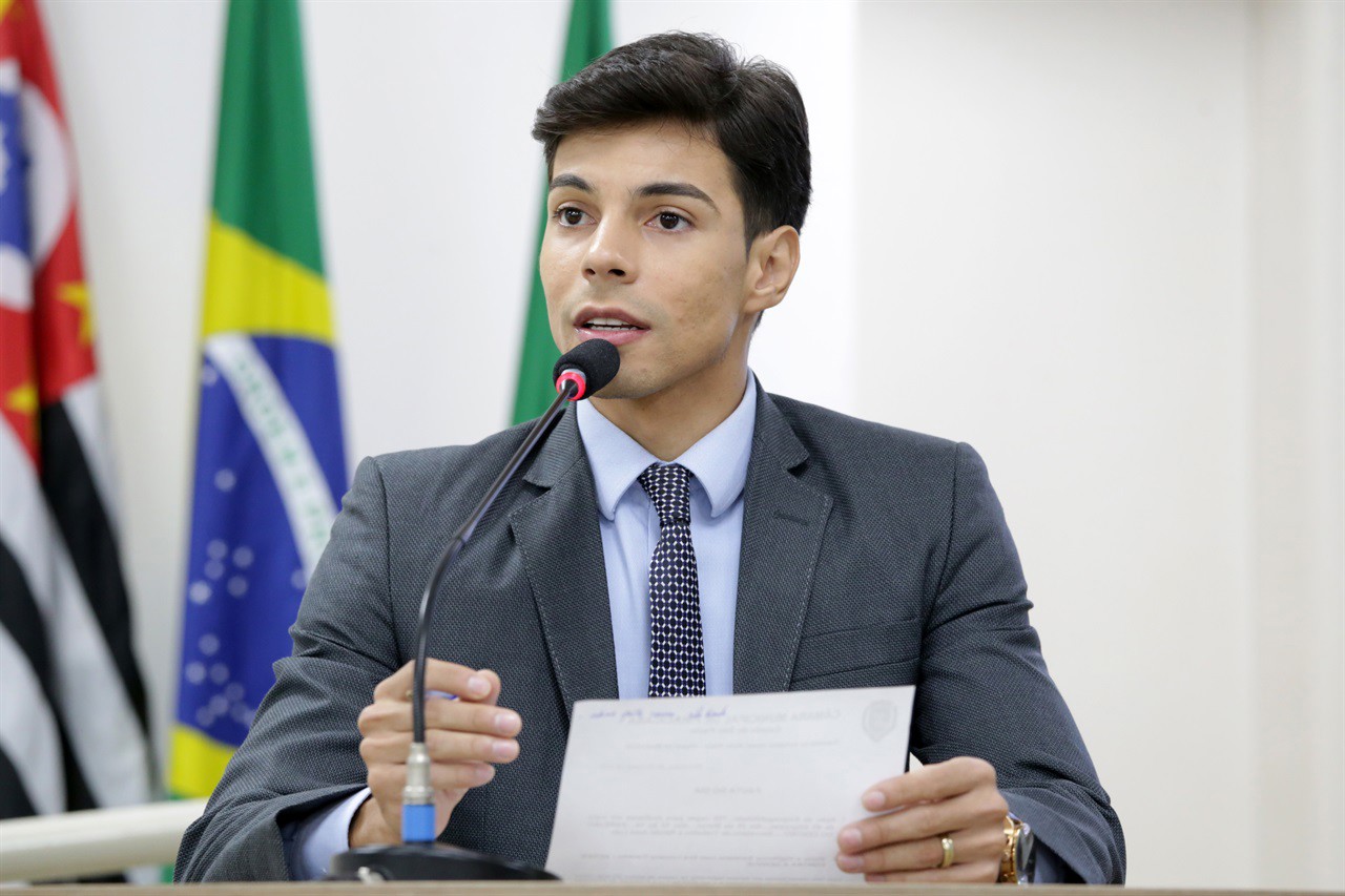 Gesiel de Madureira ocupou a tribuna durante a reunião desta quinta-feira (20)