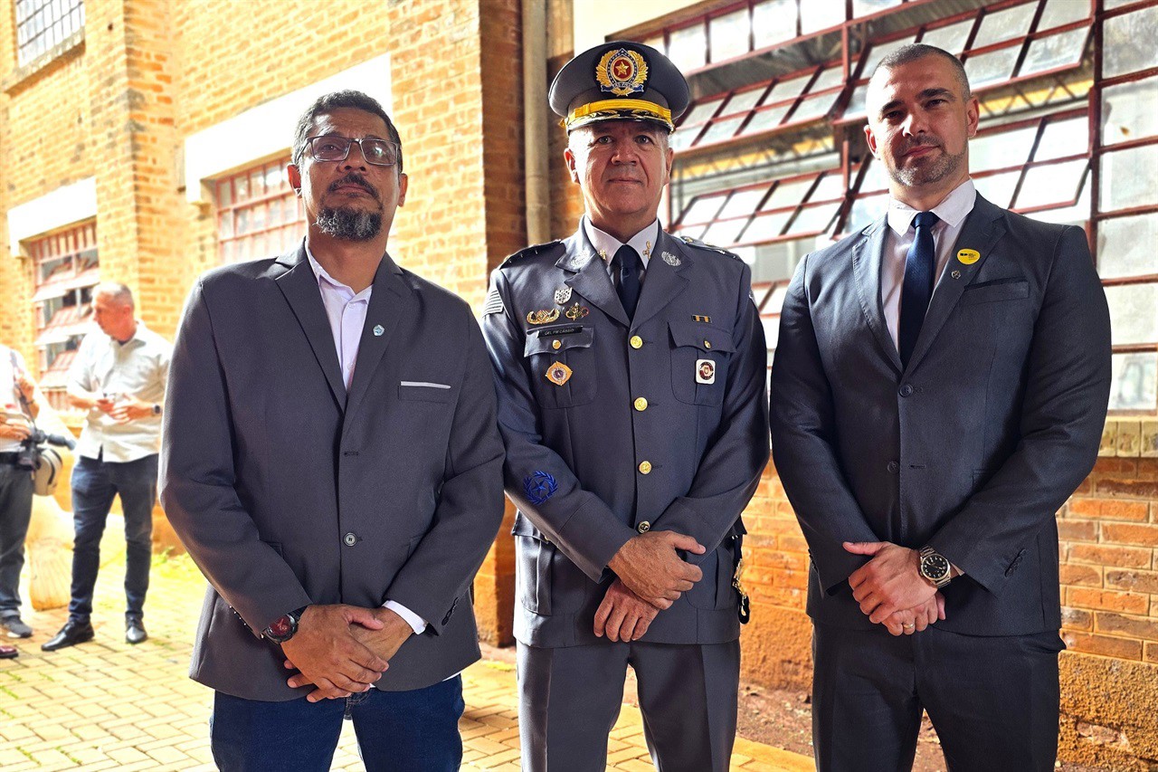 Vereador é convidado para cerimônia da passagem de comando no CPI-9