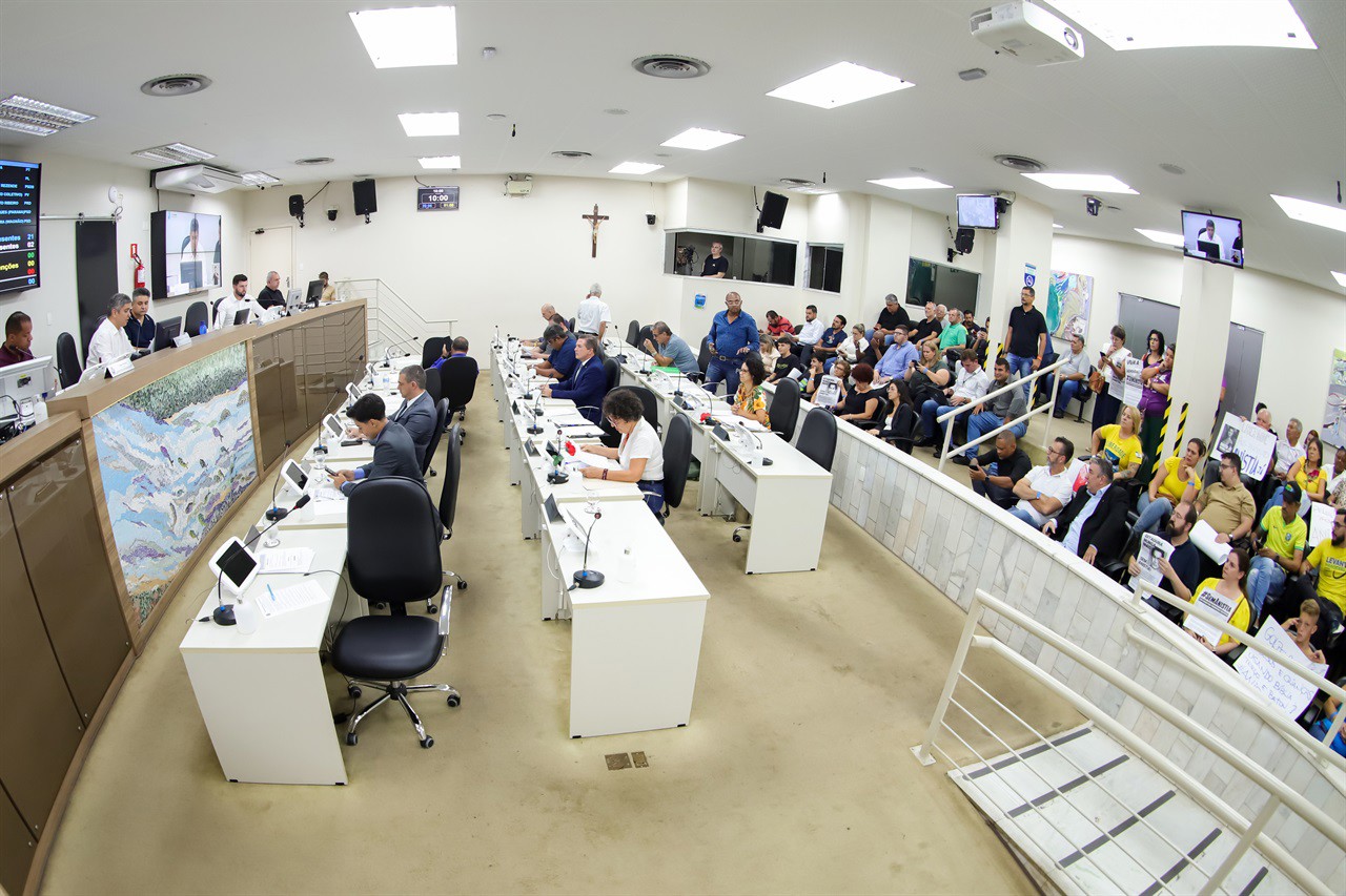 Vereadores argumentaram sobre moção de apoio à anistia