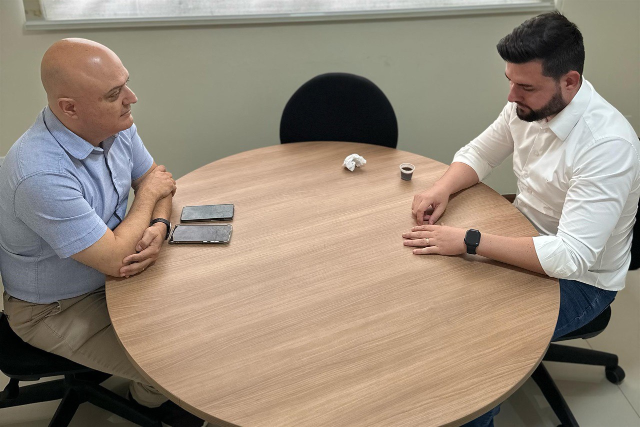 Rafael Boer em reunião com Maurício Góes, diretor de relações institucionais da Eixo-SP