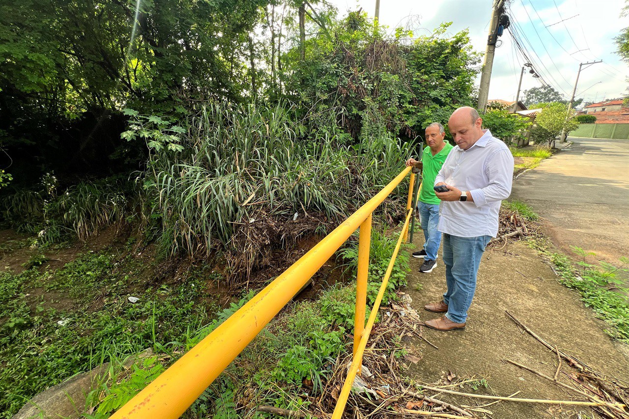 Vereador visita o Vila Sônia com o secretário executivo de Obras