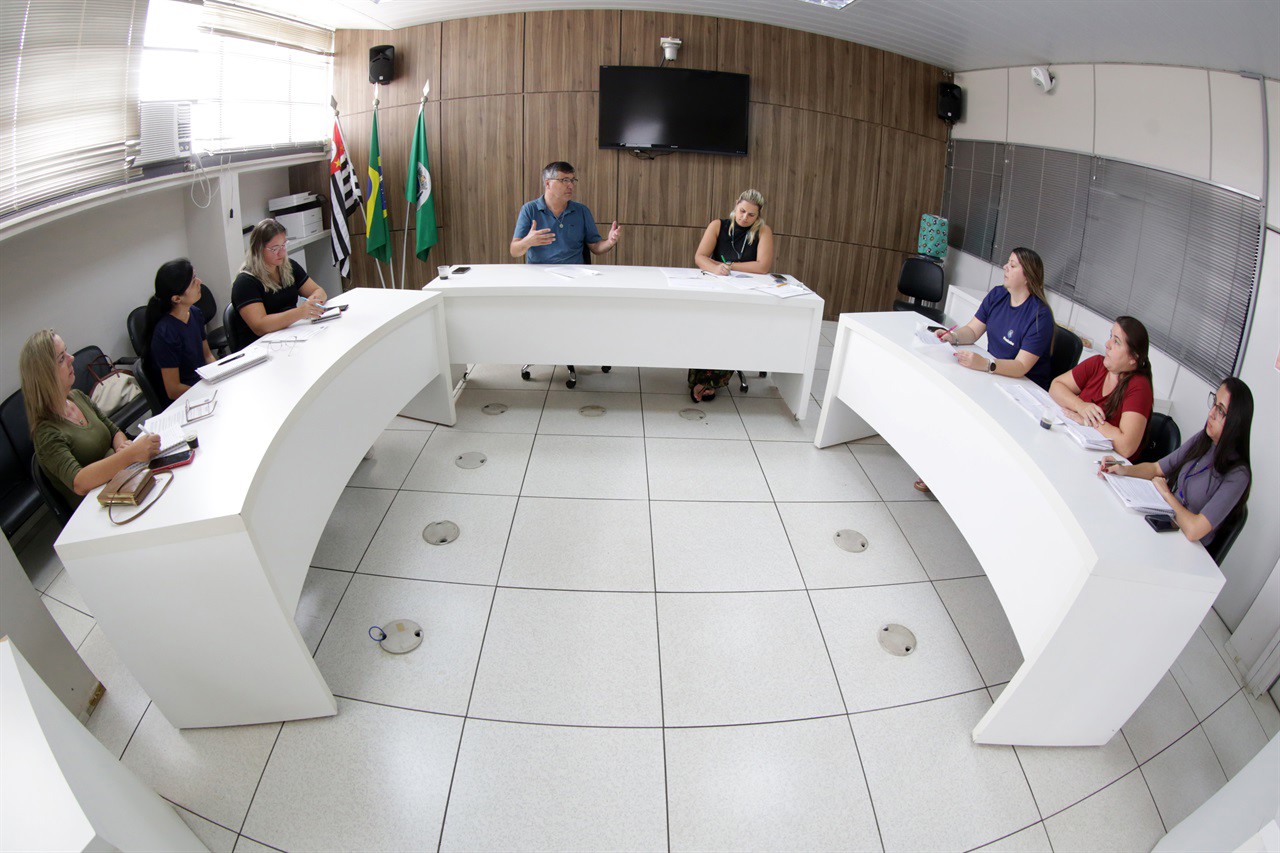 Fórum defende plano municipal em apoio a criança e adolescente