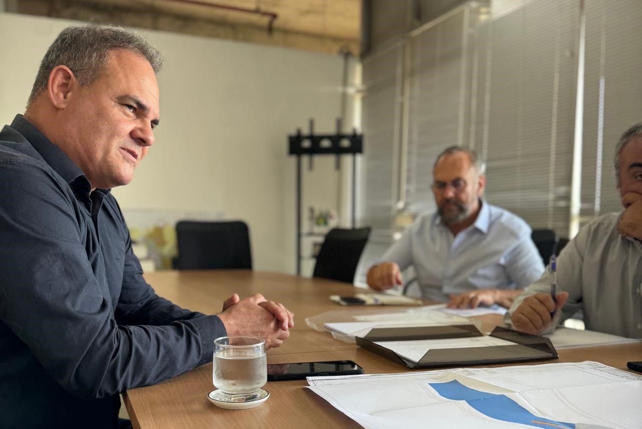 Em reunião, vereador debate o fortalecimento do turismo em Artemis