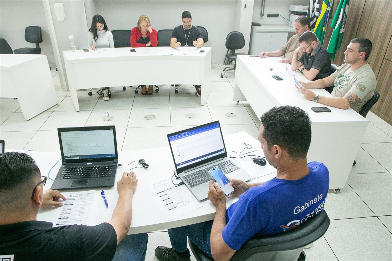 CLJR realizou reunião nesta segunda-feira (14) para análise de projetos