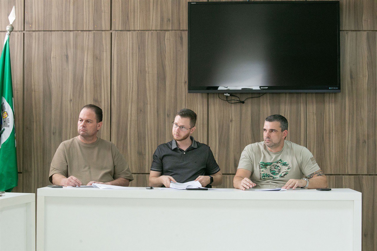 CLJR realizou reunião nesta segunda-feira (14) para análise de projetos