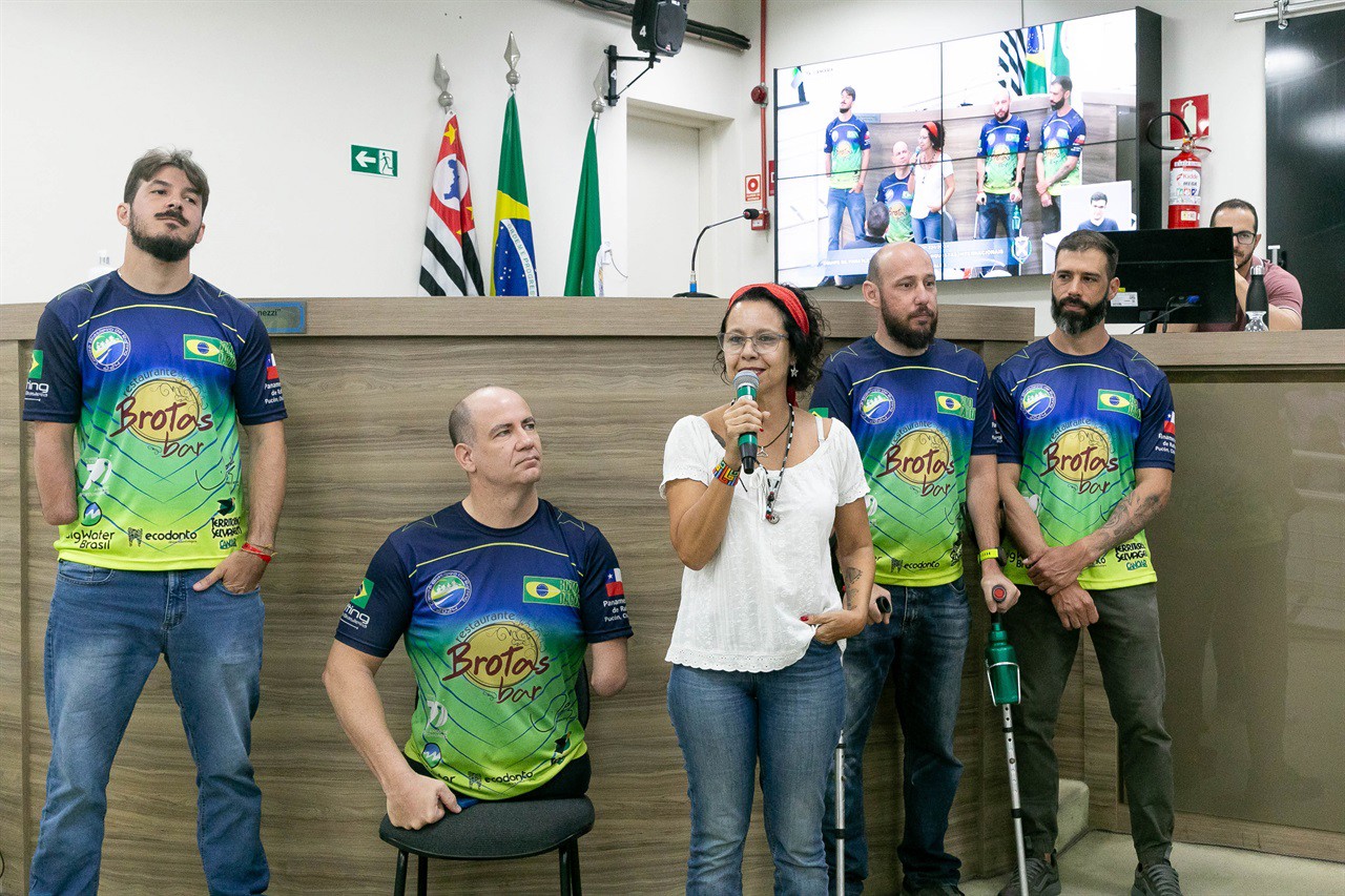 Moção de aplausos foi entregue durante a 20ª Reunião Ordinária