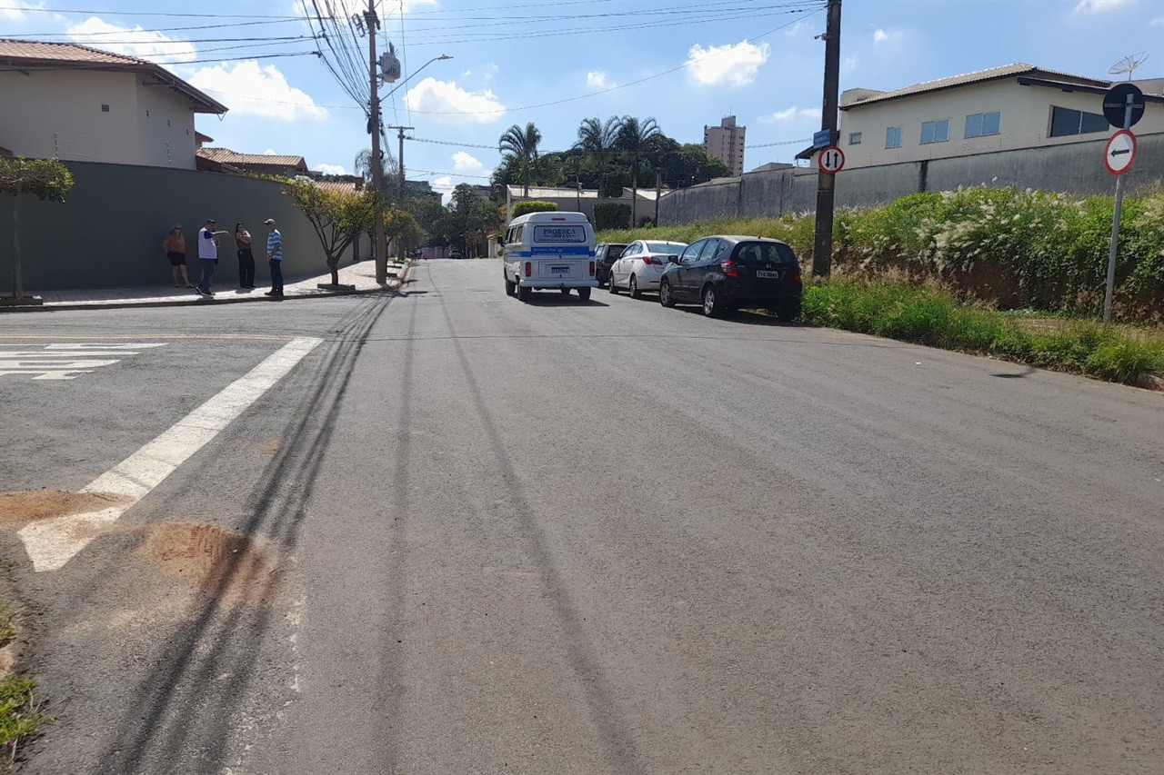 Vereador pede construção de canaleta e melhor sinalização no Centro