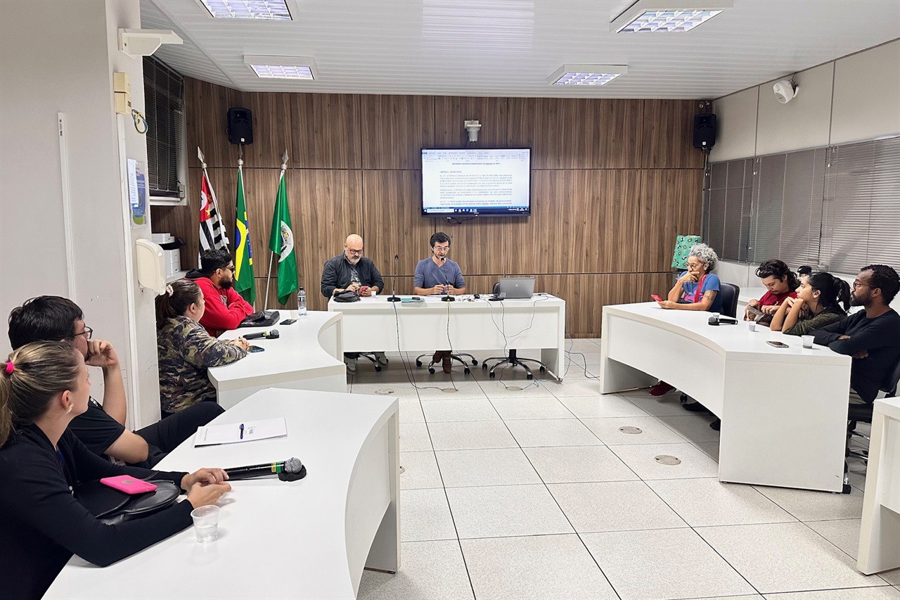 Fórum reuniu artistas, produtores culturais e representantes de companhias de teatro e cinema