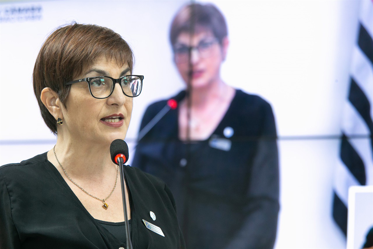 Curso básico sobre Técnicas para falar em público foi realizado nesta segunda-feira (28) pela palestrante Lúcia Helena Gonçalves