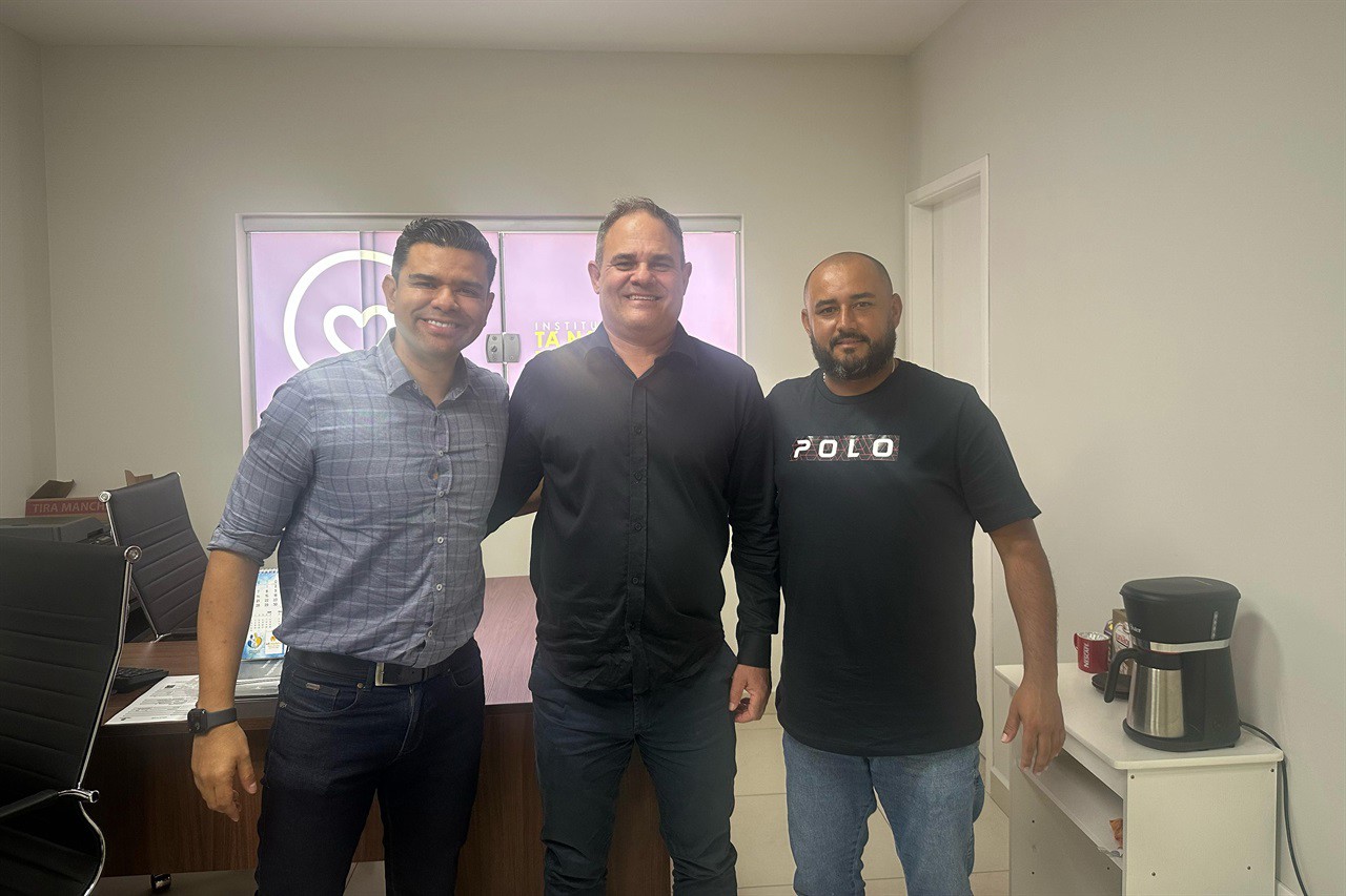 Vereador Josef Borges com os vereadores Jéferson Luís e Paulo Pereira, de Mogi Guaçu