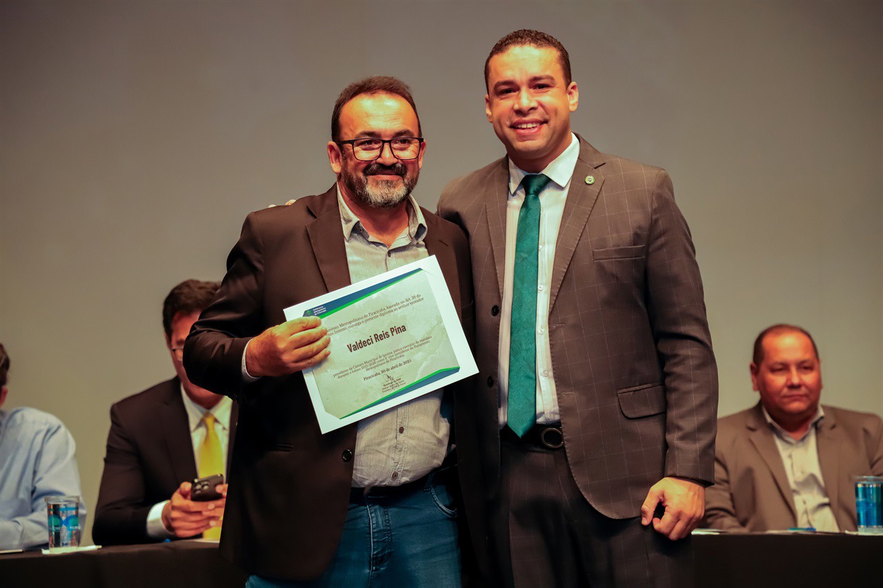 Vereadores tomam posse e defendem regulamentação da Região Metropolitana