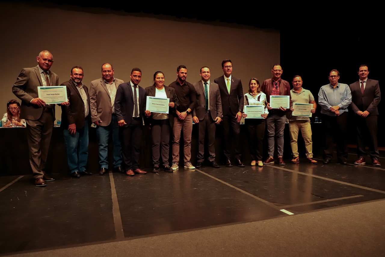 Vereadores tomam posse e defendem regulamentação da Região Metropolitana