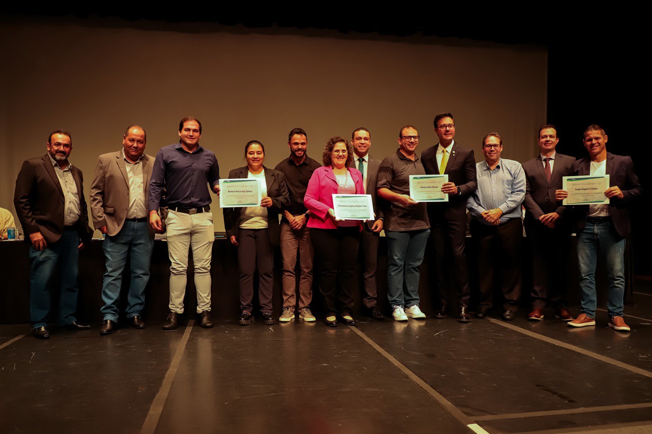 Vereadores tomam posse e defendem regulamentação da Região Metropolitana
