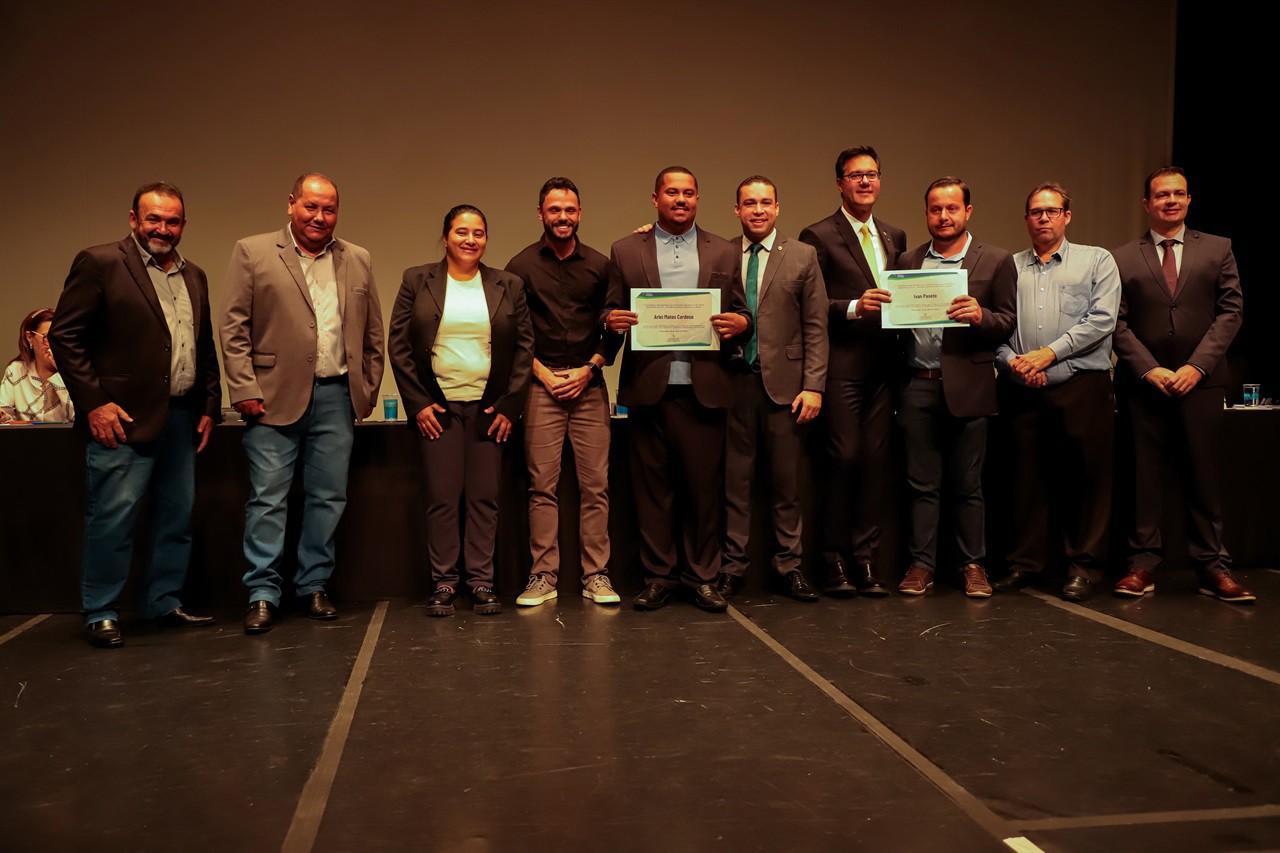 Vereadores tomam posse e defendem regulamentação da Região Metropolitana