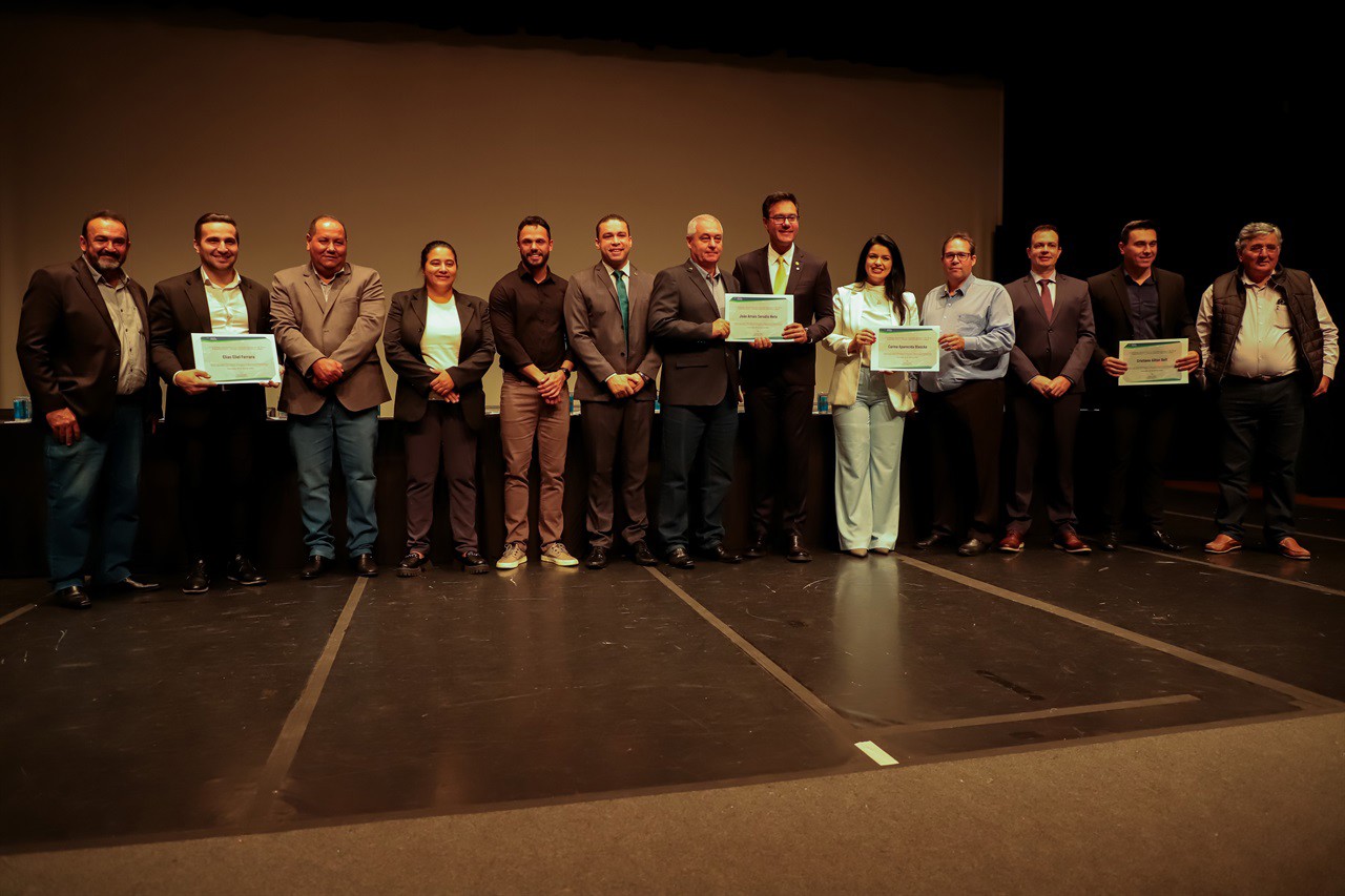 Vereadores tomam posse e defendem regulamentação da Região Metropolitana