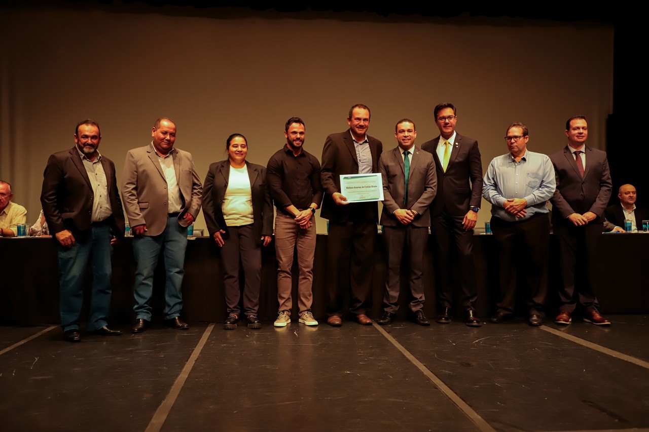Vereadores tomam posse e defendem regulamentação da Região Metropolitana