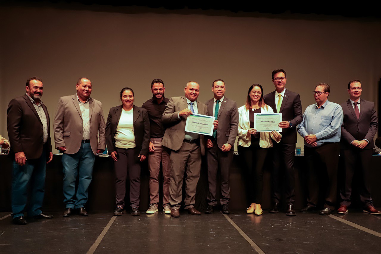 Vereadores tomam posse e defendem regulamentação da Região Metropolitana