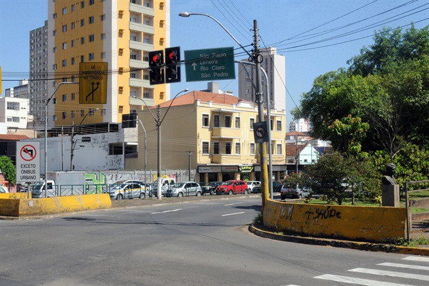 Ary Pedroso pede aviso em cruzamentos com radares