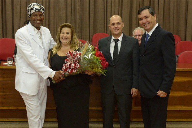 Entrega de título de Cidadão Piracicabano ao empresário  Carlos Alberto Prochnow