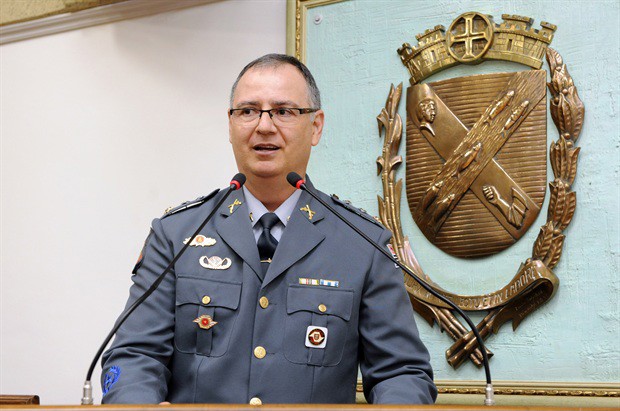 Entrega de título de Cidadão Piracicabano ao delegado Abelha - Major PM Luiz Roberto Moreira FIlho 