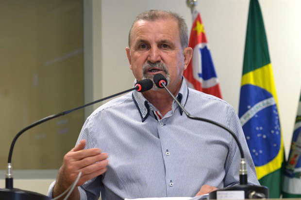 Vereador assumiu cadeira na Câmara no dia 13 de abril