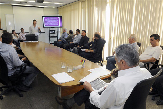 Encontro ocorreu no gabinete do prefeito municipal