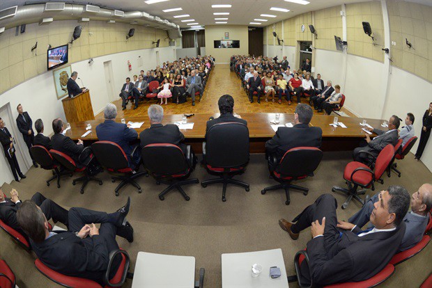 Câmara concede Título de Cidadão Piracicabano a desembargador federal