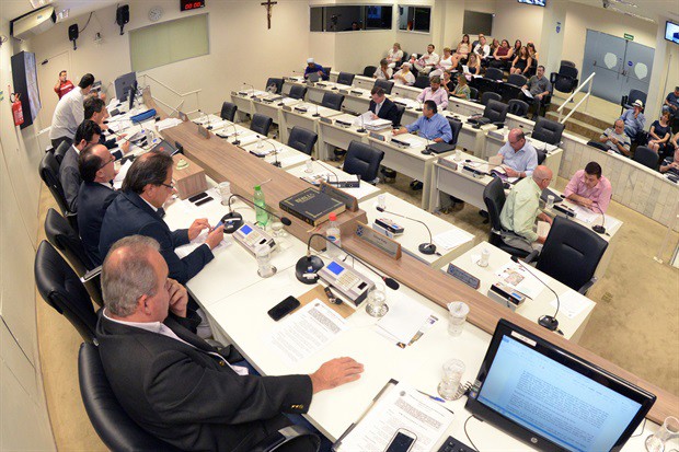 Propositura assinada por todos os vereadores foi aprovada nesta quinta-feira