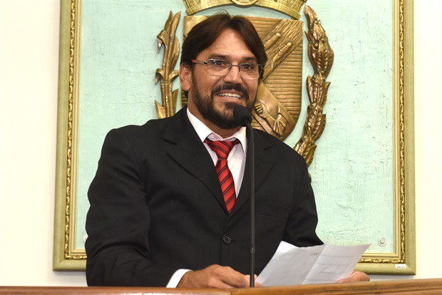 Solenidade em comemoração ao aniversário do bairro Santa Rosa aconteceu nesta quarta-feira