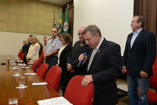 Márcia Pacheco concede título de cidadania ao delegado João Sérgio