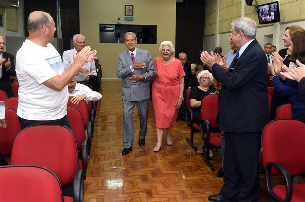 Reunião solene aconteceu na noite de segunda-feira, 19 de dezembro