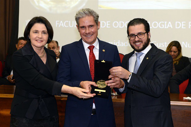 Universidades, entidades sindicais, personalidades e membros dos poderes tiveram atuação reconhecida