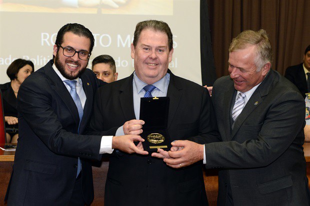 Universidades, entidades sindicais, personalidades e membros dos poderes tiveram atuação reconhecida