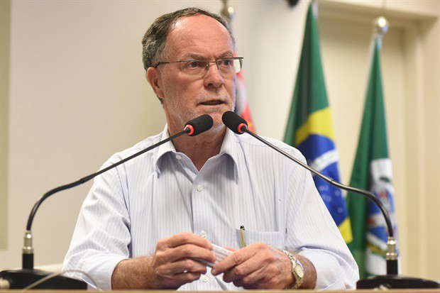 Anúncio feito durante a reunião ordinária desta segunda-feira pelo presidente Matheus Erler foi acompanhado pelo prefeito Barjas Negri