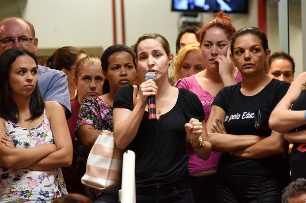 Público que acompanhou a reunião pública na galeria do plenário pôde fazer comentários e perguntas