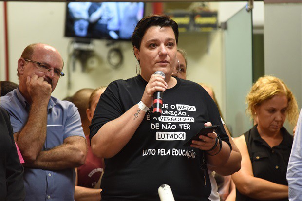 Público que acompanhou a reunião pública na galeria do plenário pôde fazer comentários e perguntas